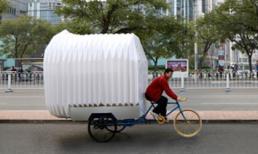 TQ: Vợ chồng trẻ thích thú mua nhà di động giá rẻ