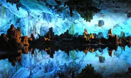 Chiêm ngưỡng vẻ đẹp 10 hang động lạ thường nhất thế giới