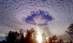 Xuất hiện “hố xanh” kỳ lạ trên bầu trời Cao Bằng