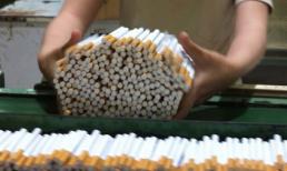 Tiêu thụ 5 tỷ bao thuốc lá 1 năm: Sẽ tăng thuế?