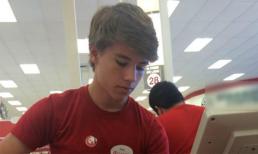 Chàng nhân viên bán hàng dễ thương gây sốt Twitter vì bức ảnh chụp lén