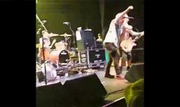 Fan cuồng gặp thần tượng cứng