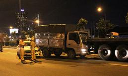 3 xe tông liên hoàn, “xế hộp” bạc tỉ móp đầu