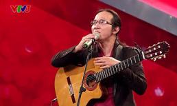 Nhạc sĩ khiếm thị Hà Chương với tiết mục khiến người nghe cảm động