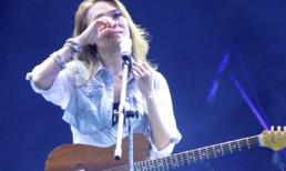 Mỹ Tâm nhiều lần bật khóc trước 35.000 fans