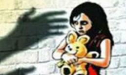 Đi nhậu theo bố, bé gái 6 tuổi bị gã thanh niên dâm ô