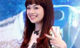 Cô giáo Ngọc Khuê dù bận rộn vẫn tíu tít đi xem phim