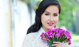 Khánh Ngân duyên dáng áo dài trước vòng Chung kết HHVN 2014