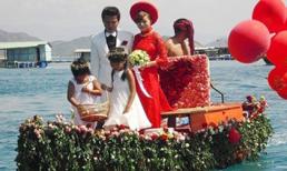Chàng trai kết 3.000 bông hồng làm ghe rước dâu trên biển