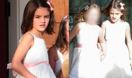 Suri duyên dáng như thiếu nữ đi mừng sinh nhật bạn