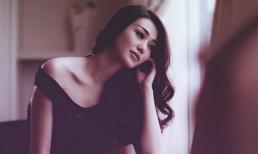 Khánh My đầy tự sự giữa căn phòng vắng