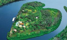 Vẻ đẹp lãng mạn của những hòn đảo hình trái tim  