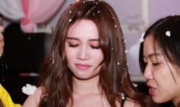 Sĩ Thanh bật khóc trong tiệc sinh nhật 