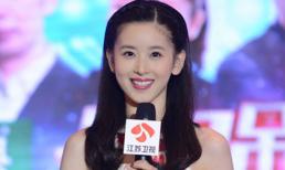 'Hot girl trà sữa' xinh đẹp khi diện váy hoa tại sự kiện