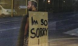 Những màn xin lỗi người yêu 'không đỡ nổi' trong năm 2014