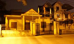 Bé 4 tuổi bị người lạ bế đi mất giữa ban ngày