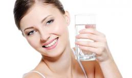 4 việc nhất định phải làm vào buổi sáng để trẻ lâu