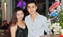 Ca sĩ 'nhà trăm tỷ' khoe người yêu ở sự kiện