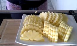 Cách bổ dứa cực hấp dẫn theo hình 'bắp ngô'