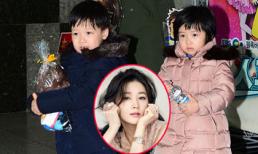Cặp song sinh nhà Lee Young Ae ngơ ngác trong lần đầu dự sự kiện