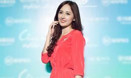 Mai Phương Thúy thời trang đơn giản dự ra mắt “Chàng trai năm ấy”