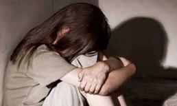 'Yêu râu xanh' hiếp dâm thiếu nữ 4 lần trong đêm