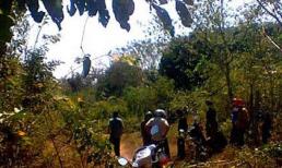 Phát hiện xác phụ nữ lõa thể dưới lạch nước