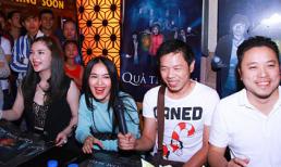 “Ma nữ” xinh đẹp Tú Vi được fan vây kín trong buổi giao lưu “Quả tim máu”