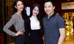 Trùm Khắc Tiệp cùng dàn chân dài rạng rỡ gặp đối tác Hàn Quốc