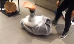 Hà Nội: Bọc kín cô gái vào túi nilon để đạp, đá chơi vui?!