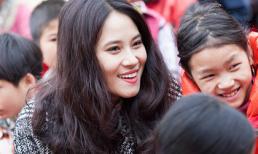 Hoa hậu Biển Vân Anh ngồi xe máy 30km đi làm từ thiện