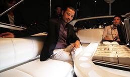 Hùng Cửu Long làm ông trùm buôn ma túy trong “Hương ga”