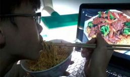 Sinh viên cuối tháng