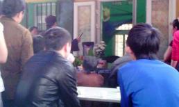 Bố đánh chết con 8 tuổi: Đám tang nhói lòng