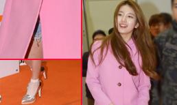 Suzy bị chê gu thẩm mỹ kém, mặc quần rách lòi ra ngoài