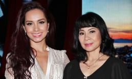 Thúy Hạnh giản dị đi xem nhảy cùng mẹ