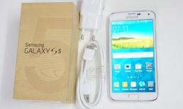 Mở hộp Samsung Galaxy S5 đầu tiên tại Việt Nam