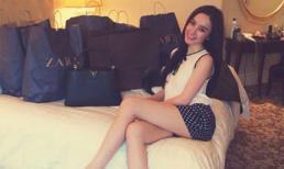  Angela Phương Trinh 'chơi trội' khoe loạt hàng hiệu chật kín giường