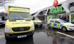 Kinh hoàng một bà mẹ tự cắt cổ sau khi con gái 9 tuổi qua đời