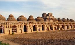 Những thành cổ bị quên lãng quyến rũ nhất thế giới