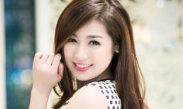 Á hậu Tú Anh khoe làn da trắng ngần gợi cảm tại sự kiện