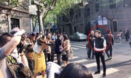 Đàm Vĩnh Hưng được phóng viên Trung Quốc "săn đón" nhiệt tình