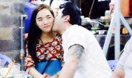 "Lộ" ảnh Ưng Hoàng Phúc hôn bạn gái đắm đuối trên bàn ăn