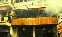 Hà Nội: Nhà hàng thịt thú rừng bốc cháy dữ dội