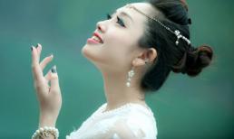 Ngất ngây trước vẻ đẹp "gái một con" của MC Ngọc Trang