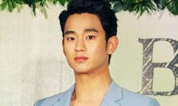 Kim Soo Hyun bị chê "mặt lạnh cứng đờ" không cảm xúc ở Việt Nam