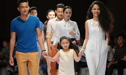 Mẫu Việt đồng loạt “khoe con” trên sàn catwalk