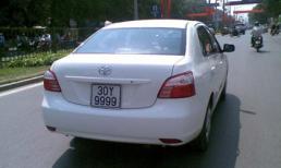 Xe sang trùng số đẹp: Trò lố háo danh của dân giàu?