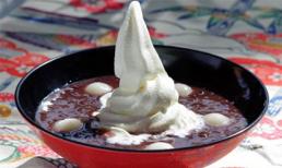 Những món chè ngoại dưới 20.000 đồng đắt khách nhất Sài Gòn