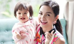 Công chúa nhỏ ngày càng đáng yêu của Phạm Quỳnh Anh